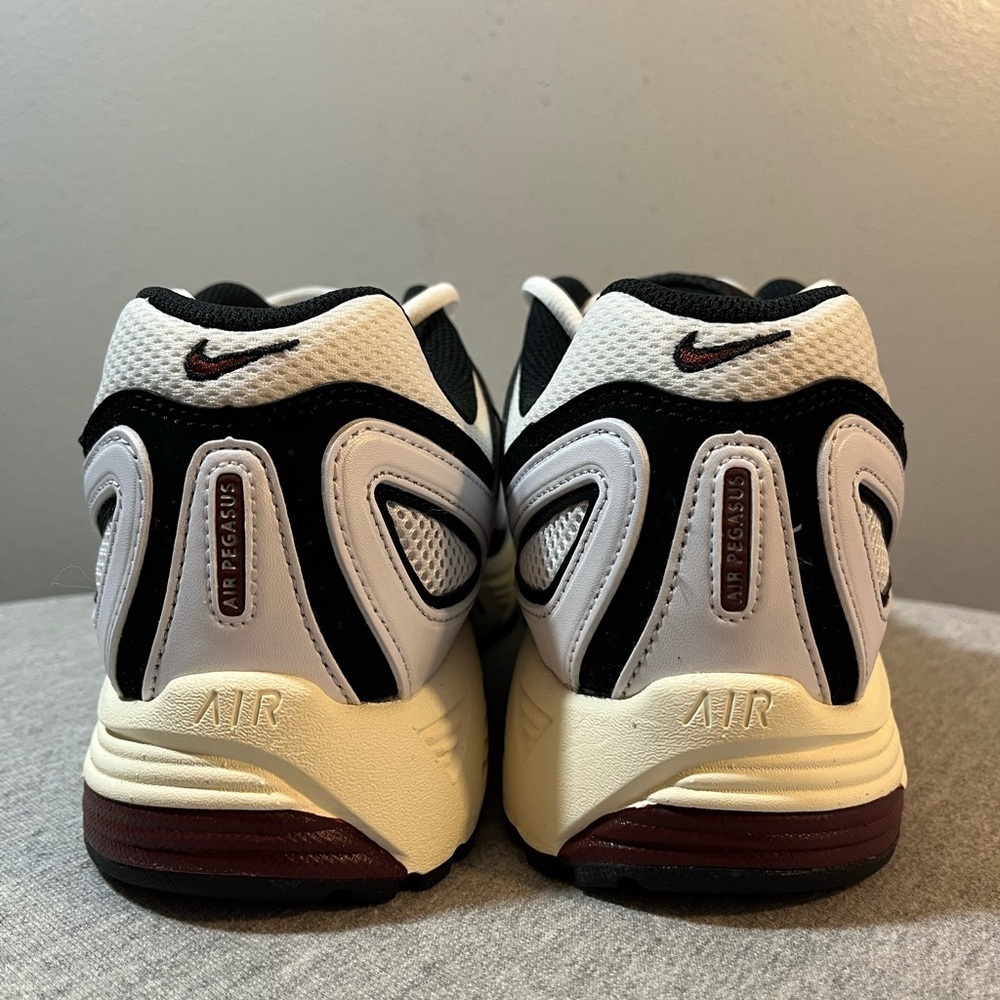 Nike Air Pegasus 2025 White Silver Red Running Men's Shoe Size 9.5 HQ5403 101 - Picture 5 of 11